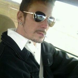 Meet your Posher, Todd